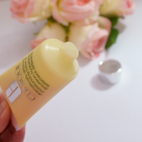 Clinique Dramatically Different Moisturizing Lotion Very Dry To Dry Combination 50ml