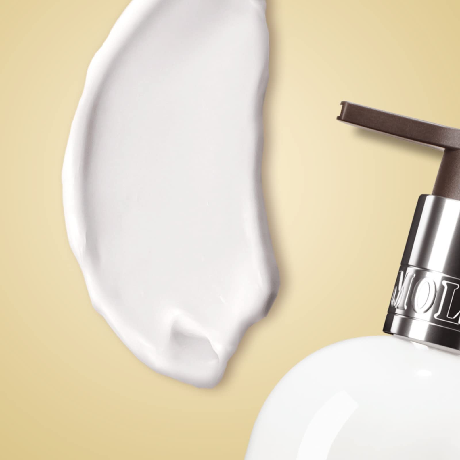 Molton Brown Delicious Rhubarb & Rose Body Lotion 300ml