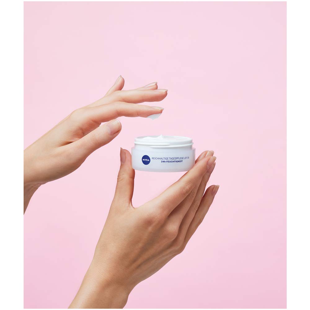 Nivea Nourishing 24h Hydration Day Cream SPF30 50ml