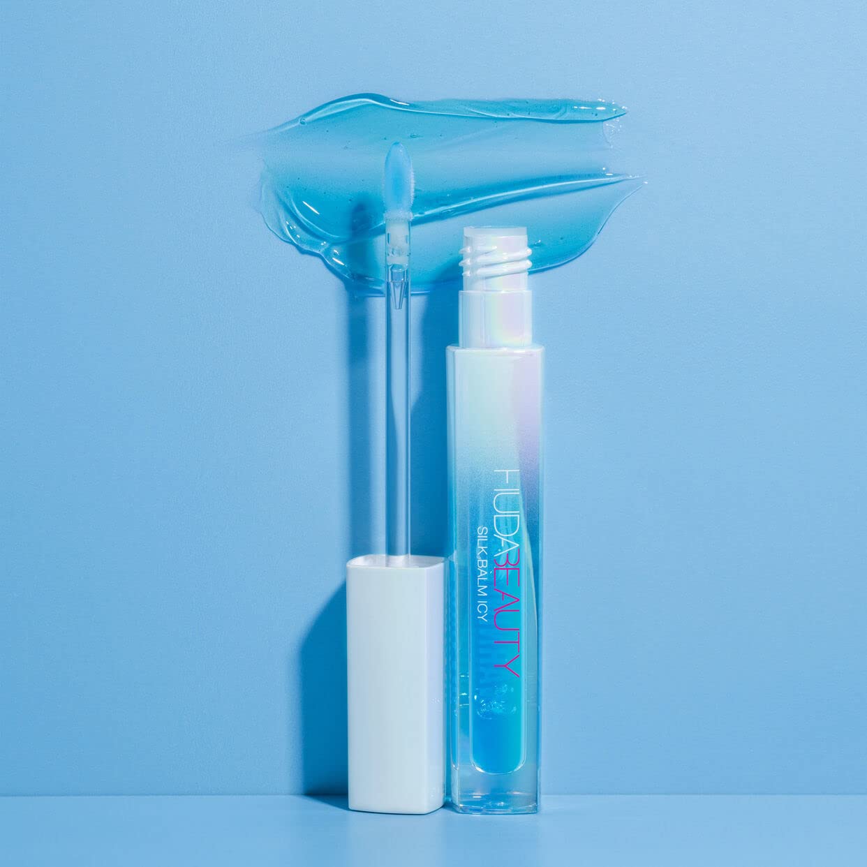 Huda Beauty Silk Balm Icy Cryo-Plumping Lip Balm 3ml