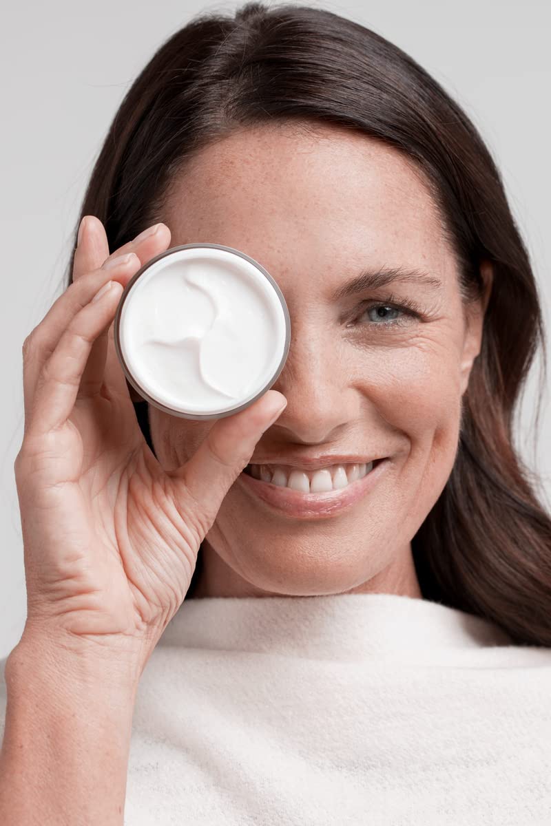 Nivea Vital Day Cream Nourishing 50ml