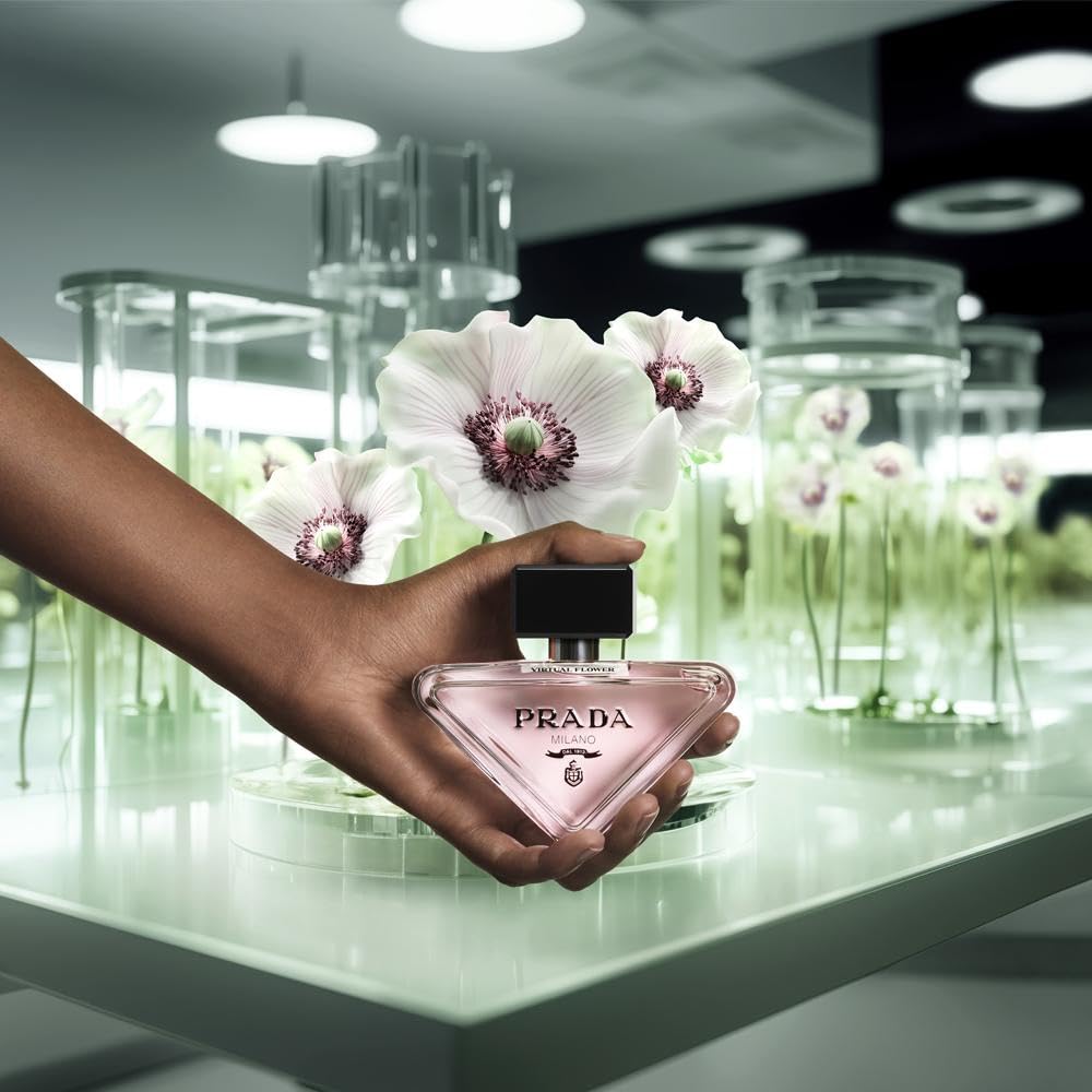 Prada Paradoxe Virtual Flower Eau de Parfum 30ml Spray
