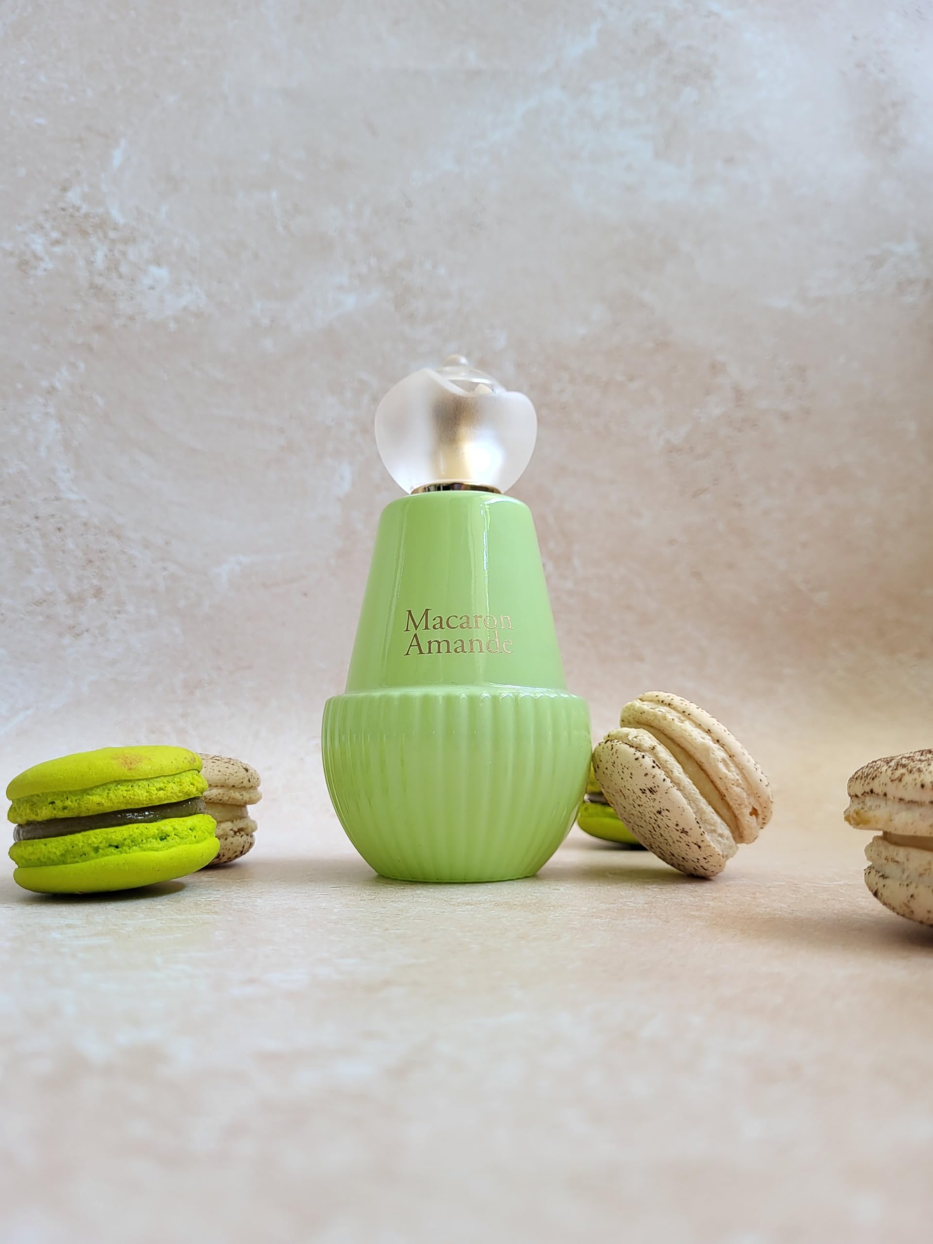 Jeanne Arthes Macaron Amande Eau de Parfum 100ml Spray