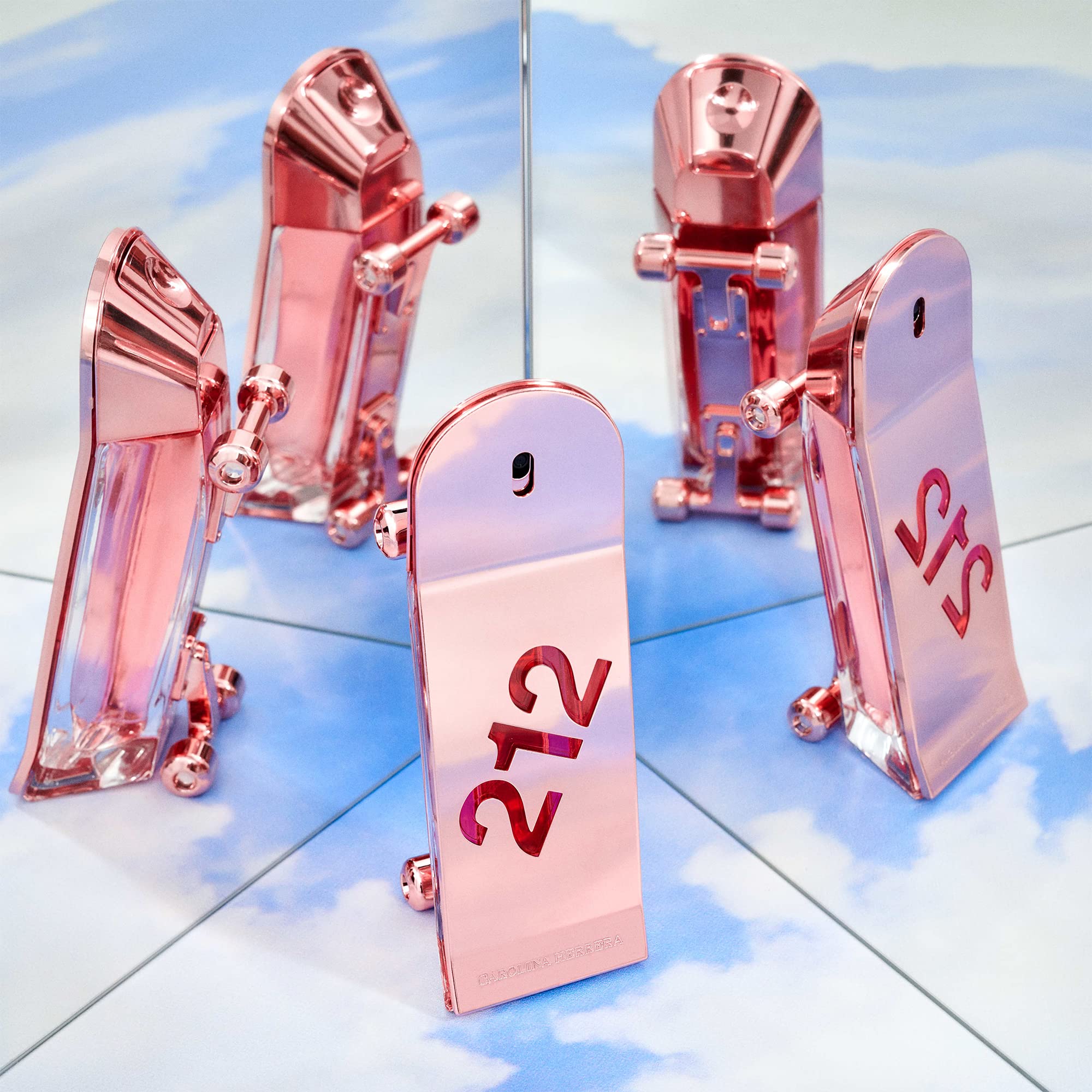 212 Carolina Herrera Heroes For Her Eau De Parfum 30ml - Eau De Parfum at MyBeautyBoutique by Carolina Herrera