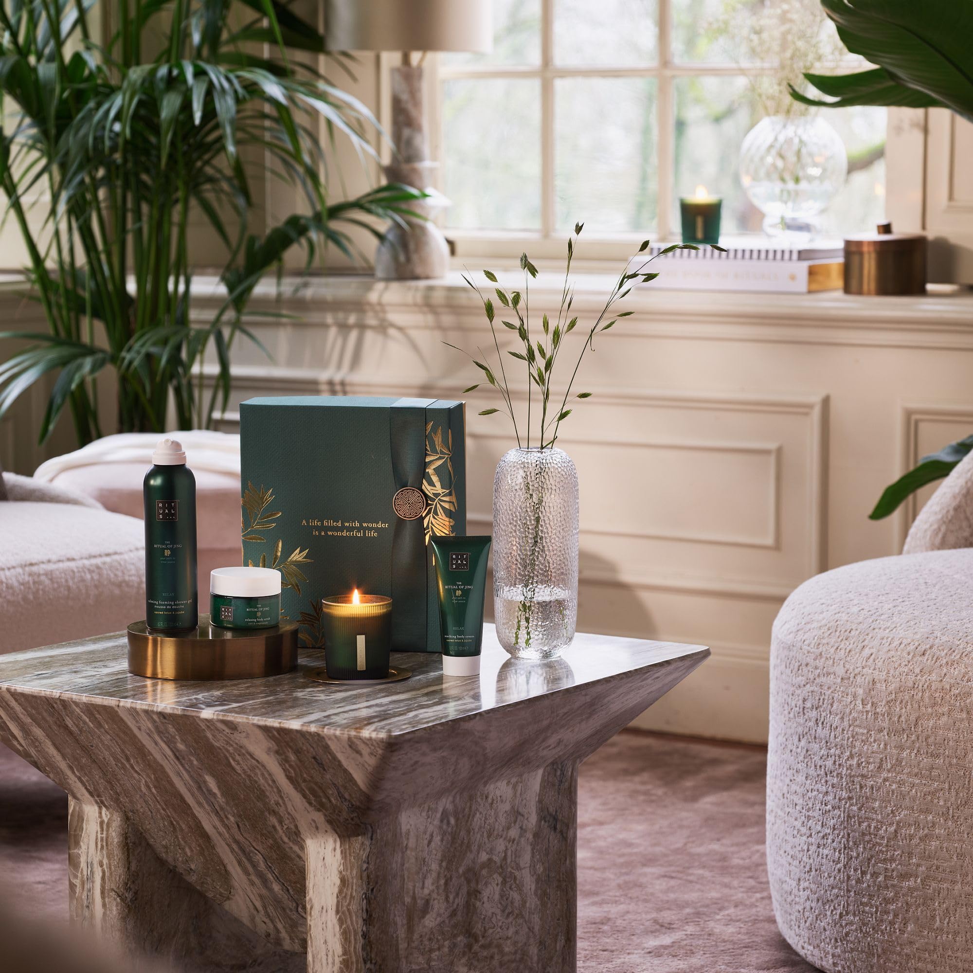 The Ritual of Jing Gift Set - Shower Gel 200Ml - Body Cream 100Ml - Body Scrub 125G - Scented Candle 140Gr