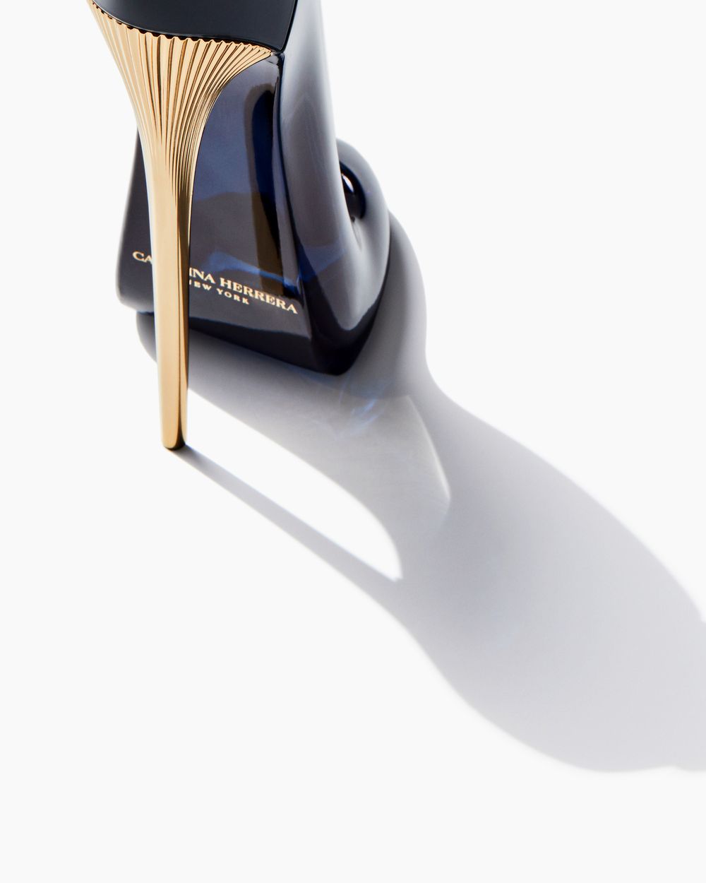 Carolina Herrera Good Girl Eau de Parfum Spray 150ml - Fragrance at MyBeautyBoutique by Carolina Herrera